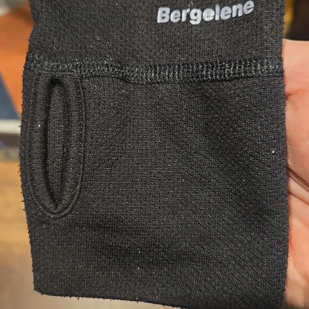 Base Layer - Picture 3 of 4